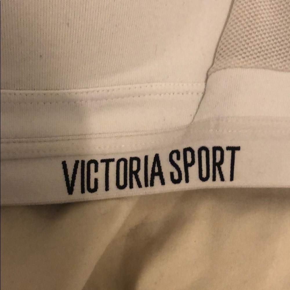Victoria’s Secret Sports Bra *padded*